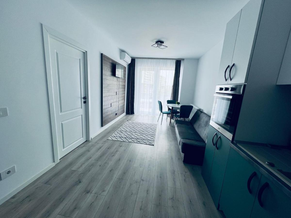 Silvia Resident Apartment ออราแด ภายนอก รูปภาพ
