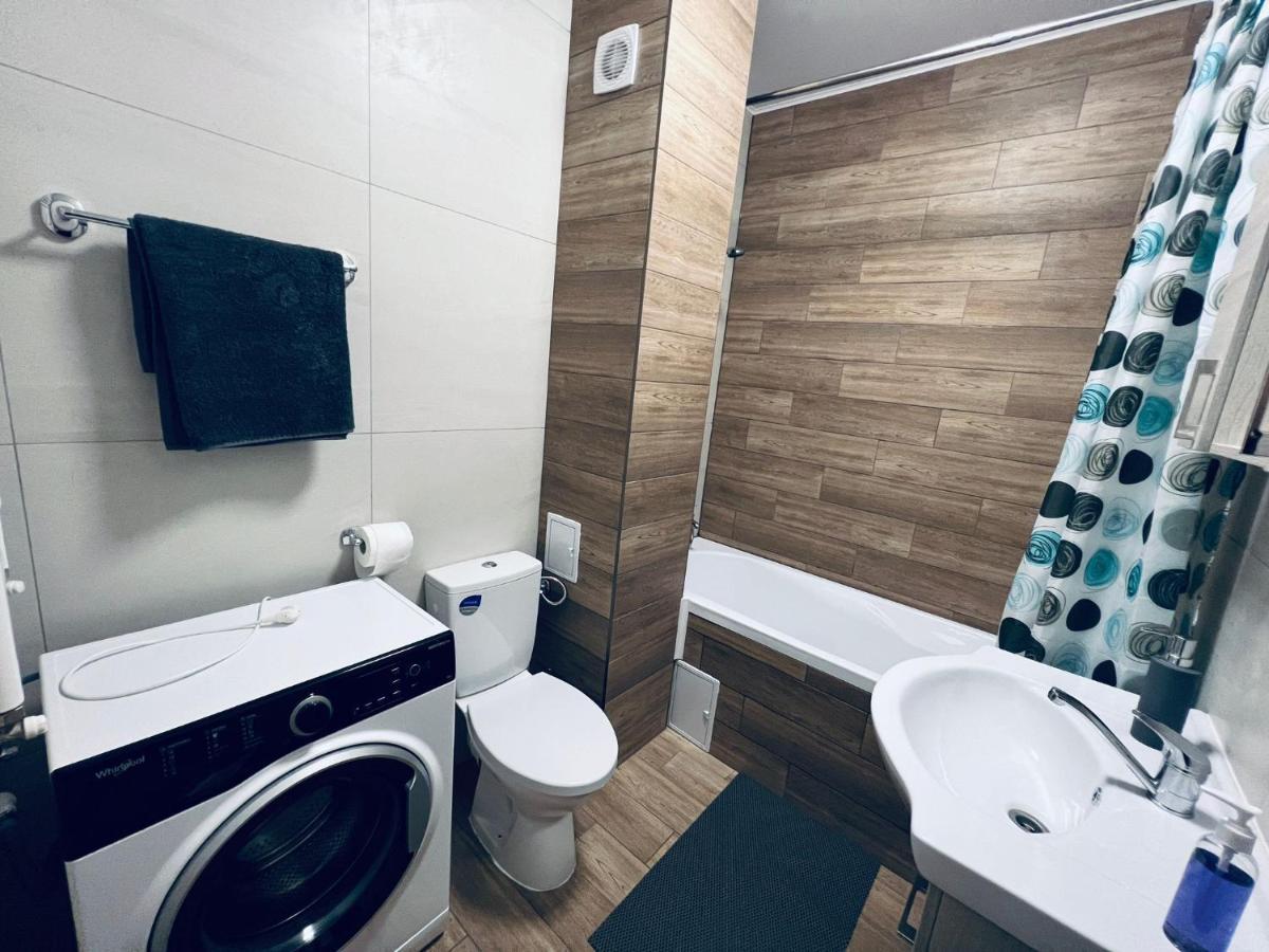 Silvia Resident Apartment ออราแด ภายนอก รูปภาพ